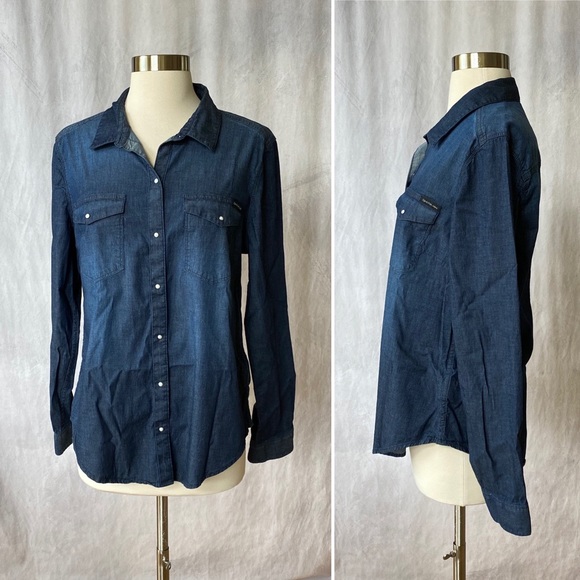 Calvin Klein Tops - CALVIN KLEIN Snap Chambray Top